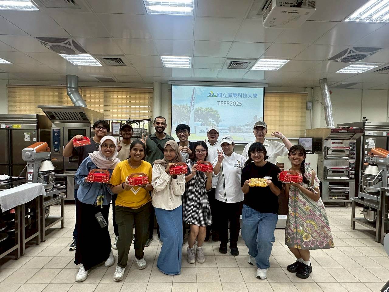 สหกิจศึกษาต่างประเทศ ณ National Pingtung University of Science and technology , ไต้หวัน นักศึกษาคณะวิทยาศาสตร์และเทคโนโลยี สาขาวิทยาศาสตร์และการจัดการเทคโนโลยีอาหาร
